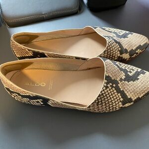 Aldo flats size 7